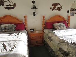 The Woodsman Country Lodge