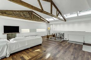 Luxury Loft-style Mews House