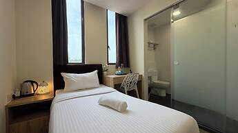 Aura Hotel Mackenzie