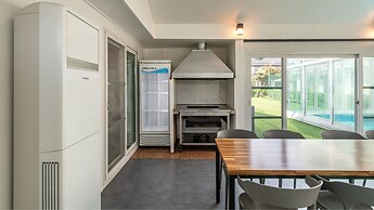Daebudo Hebron Poolvilla