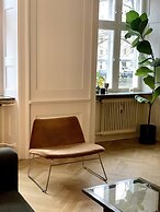 Christianshavn Canalside Luxury Apartment