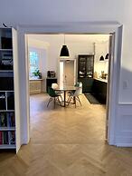 Christianshavn Canalside Luxury Apartment