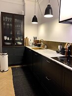 Christianshavn Canalside Luxury Apartment