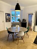 Christianshavn Canalside Luxury Apartment