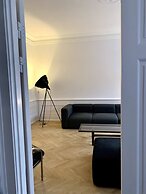 Christianshavn Canalside Luxury Apartment