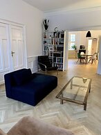 Christianshavn Canalside Luxury Apartment