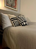 Christianshavn Canalside Luxury Apartment