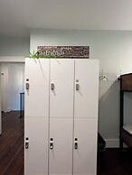 MyCrib Houston Hostel