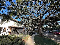 MyCrib Houston Hostel