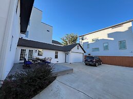 MyCrib Houston Hostel