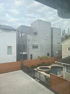 MyCrib Houston Hostel