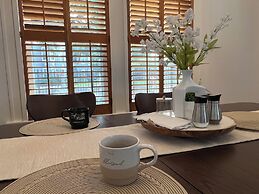 MyCrib Houston Hostel