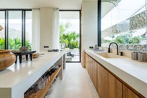 Casa Umalas Villa by Betterplace