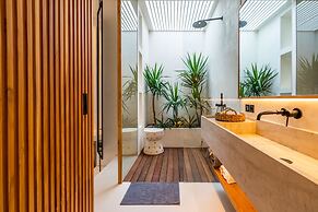 Casa Umalas Villa by Betterplace