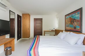 LowPressure restaurant & surf guesthouse