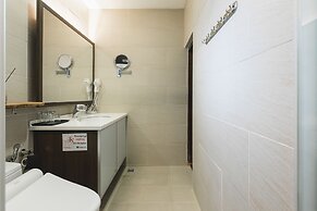 LowPressure restaurant & surf guesthouse