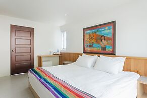 LowPressure restaurant & surf guesthouse