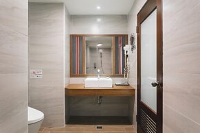 LowPressure restaurant & surf guesthouse