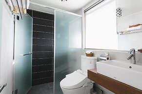 LowPressure restaurant & surf guesthouse