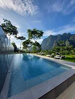 Magical Mountain View Resort