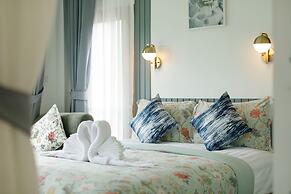 Magical Mountain View Resort