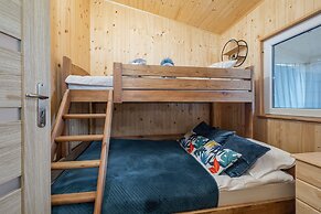 Domki nad Morzem by Renters