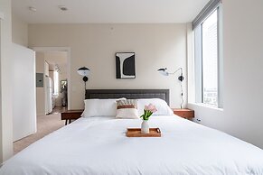 Sophari Bellevue Tower Apts