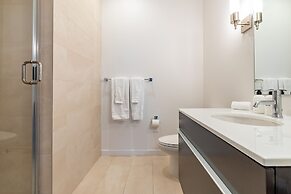 Sophari Bellevue Tower Apts