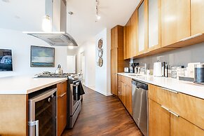 Sophari Bellevue Tower Apts