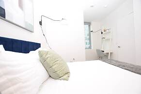 Sophari Bellevue Tower Apts