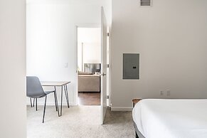 Sophari Bellevue Tower Apts