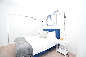 Sophari Bellevue Tower Apts