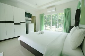 Reuan Chom Dao Resort