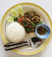 Reuan Chom Dao Resort