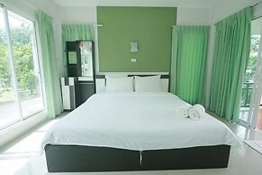 Reuan Chom Dao Resort