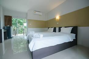 Reuan Chom Dao Resort