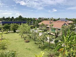 Reuan Chom Dao Resort