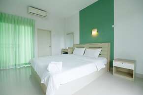 Reuan Chom Dao Resort