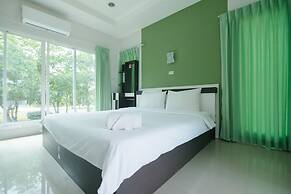 Reuan Chom Dao Resort