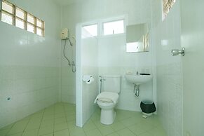 Reuan Chom Dao Resort