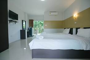 Reuan Chom Dao Resort