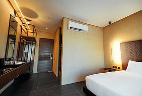 The Funny Lion - Puerto Princesa