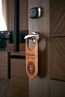 The Funny Lion - Puerto Princesa