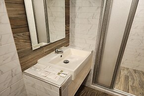 KIM HOTEL AT BANGPLONG