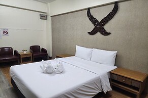 KIM HOTEL AT BANGPLONG