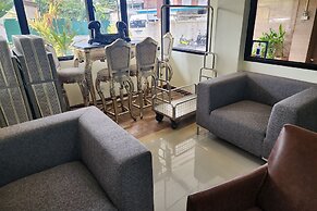 KIM HOTEL AT BANGPLONG