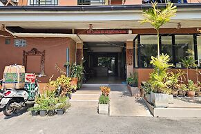 KIM HOTEL AT BANGPLONG