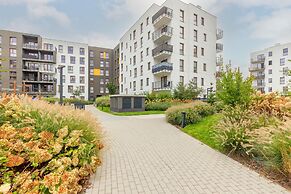 Cozy Apartment Marywilska by Renters