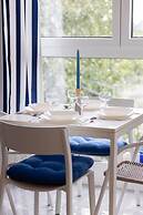 Cozy Apartment Marywilska by Renters