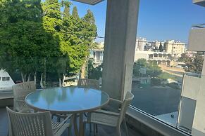 Phaedrus Living Coral Suite Tranquility